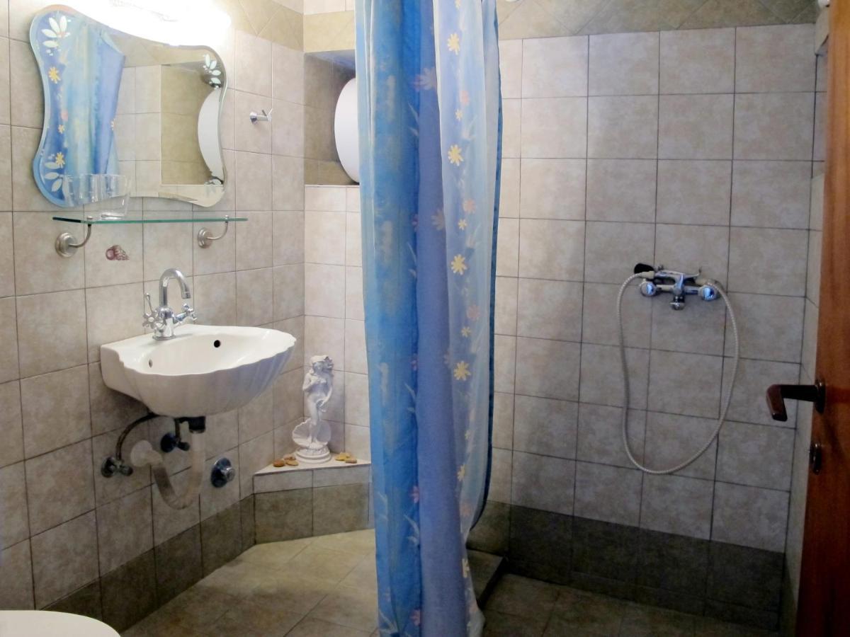 Triovasálos Pepi'S Rooms מראה חיצוני תמונה
