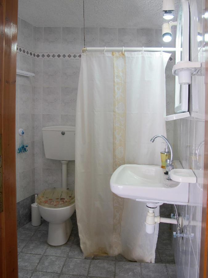 Triovasálos Pepi'S Rooms מראה חיצוני תמונה