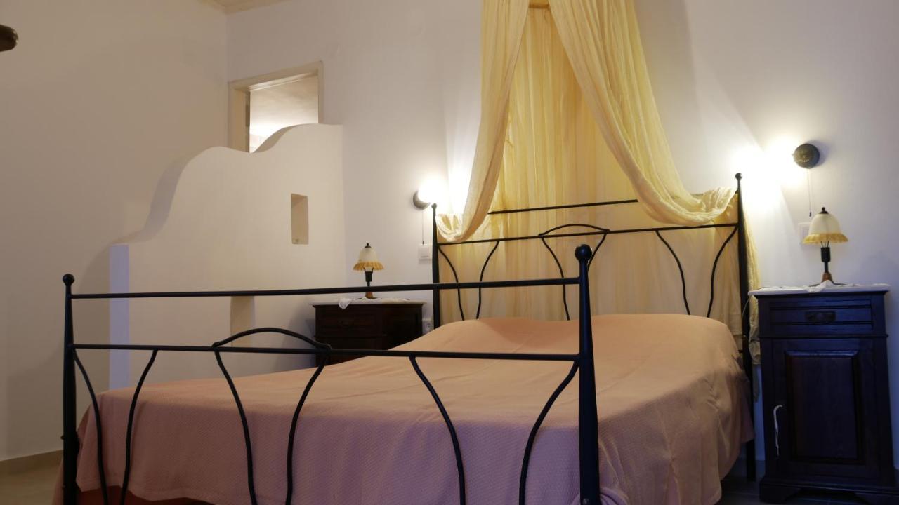 Triovasálos Pepi'S Rooms מראה חיצוני תמונה